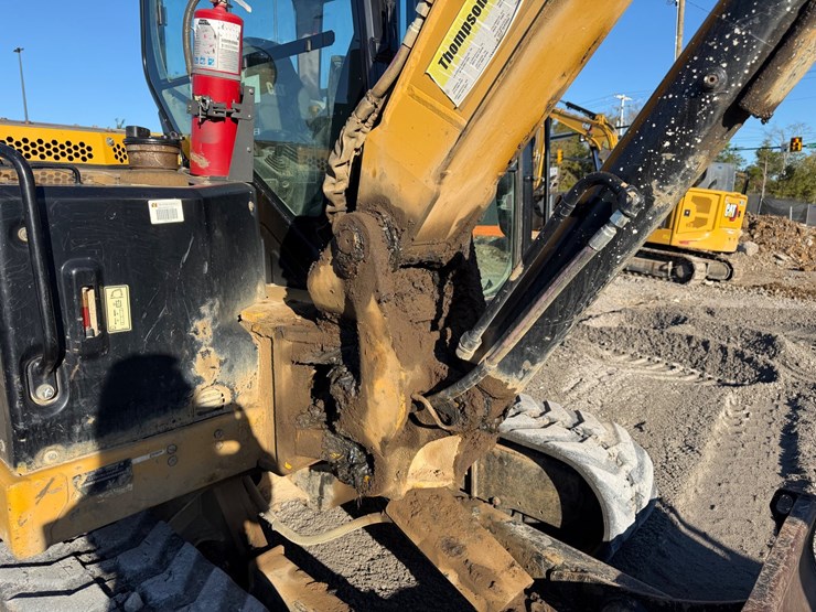 2020-caterpillar-306-image-20