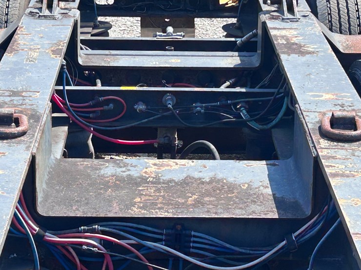 #3-•-2004-talbert-drop-deck-trailer-image-26