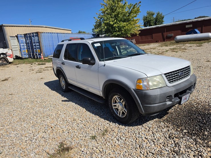 2003-ford-explorer-image-14