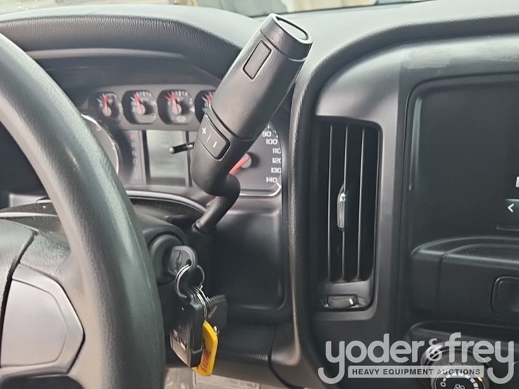 2020-chevrolet-silverado-5500hd-image-44
