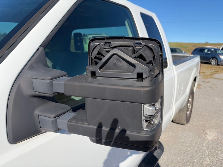 #98-•-2013-ford-xlt-f-250-pickup-truck-image-3