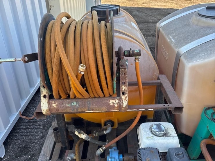 snyder-industries-co-120gal-sprayer-unit-image-2