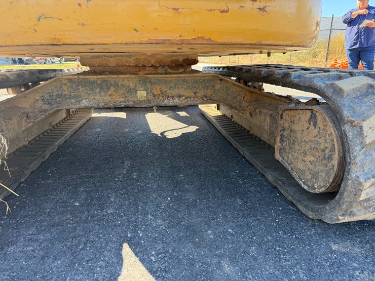 2018-caterpillar-305.5e2-image-7