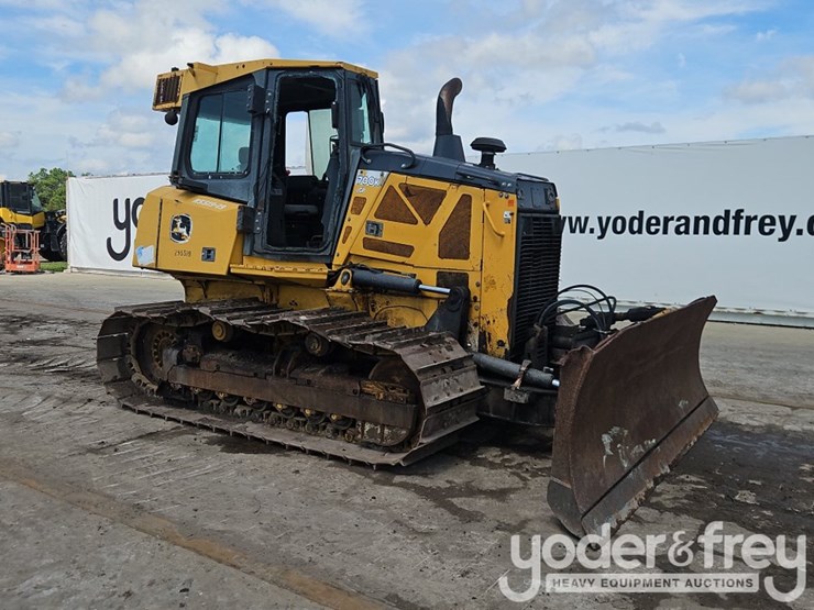 2016-deere-700k-lgp-image-7