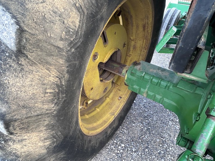 john-deere-4440-image-19