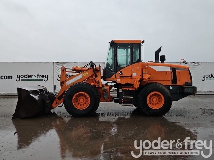 2018-doosan-dl220-5-image-2