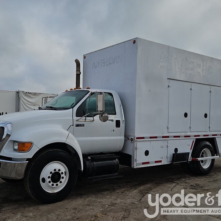 2008 FORD F750