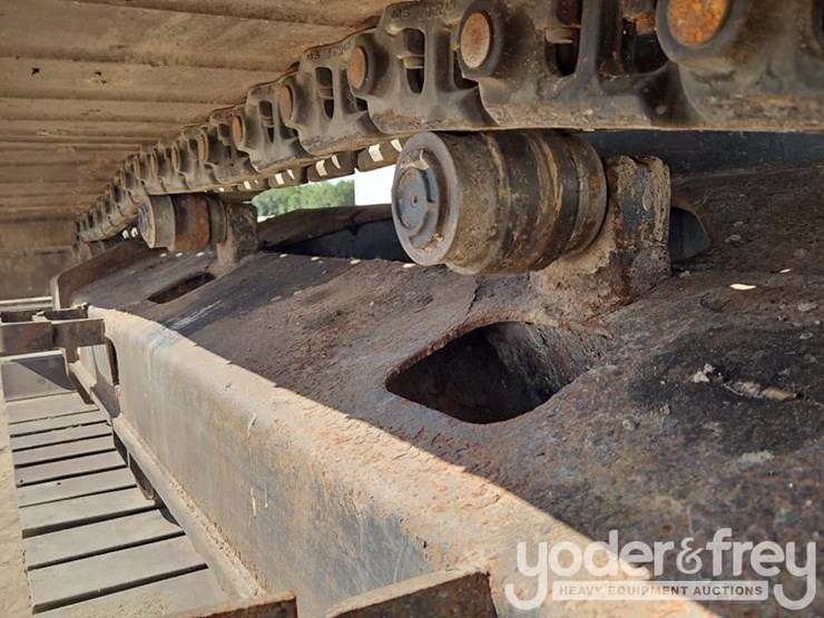 2019-deere-210g-image-12