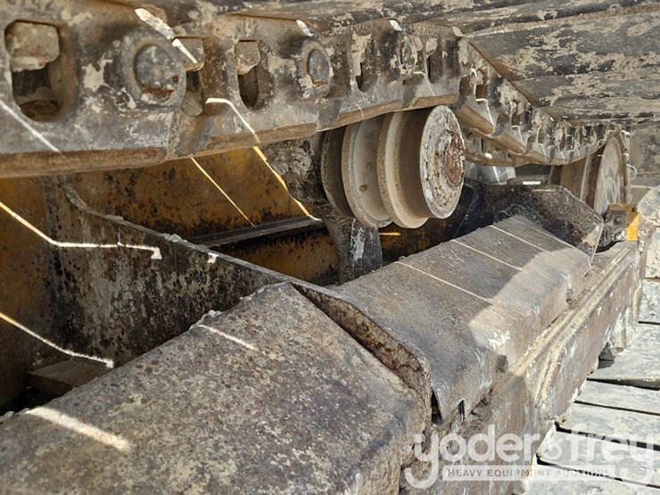 2013-deere-650k-lgp-image-11
