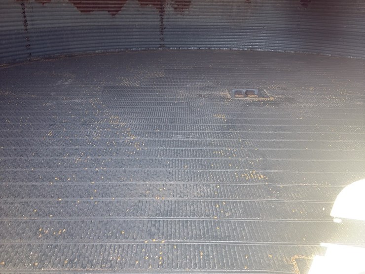 np-grain-bin,-27’-approx-10,000-bu,-full-floor,-unloading-auger,--seller-to-disconnect-power-to-bin,--buyer-responsible-for--removal,-sold-subject-to-seller-confirmation-image-5