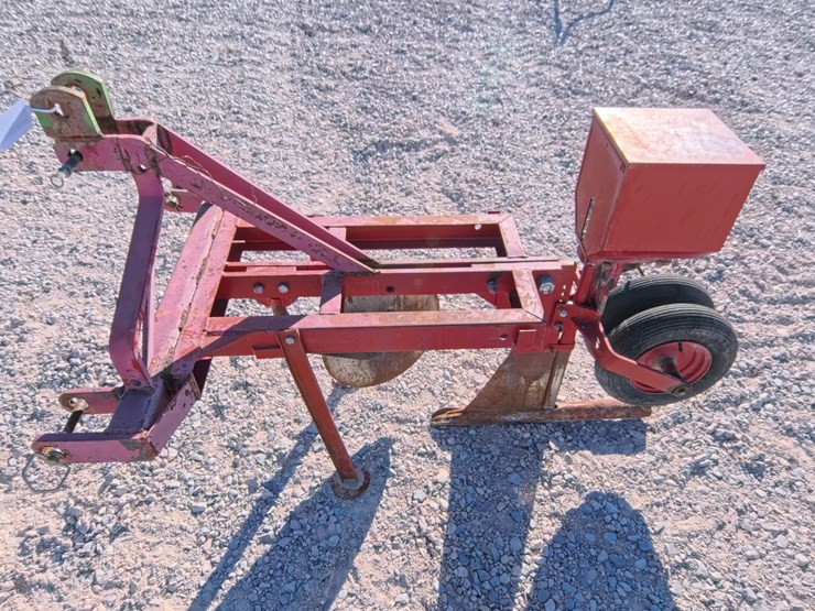 #2090-•-3-point-gopher-machine-image-2