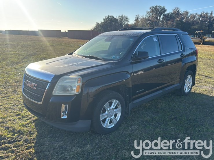 2012-gmc-terrain-image-1
