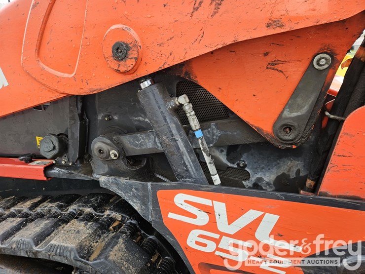 2024-kubota-svl65-2-image-22