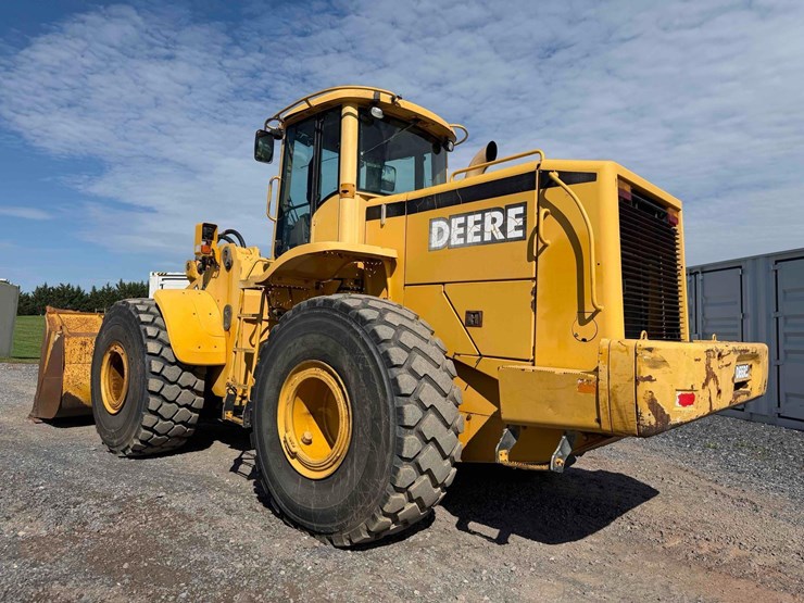 deere-744h-image-18