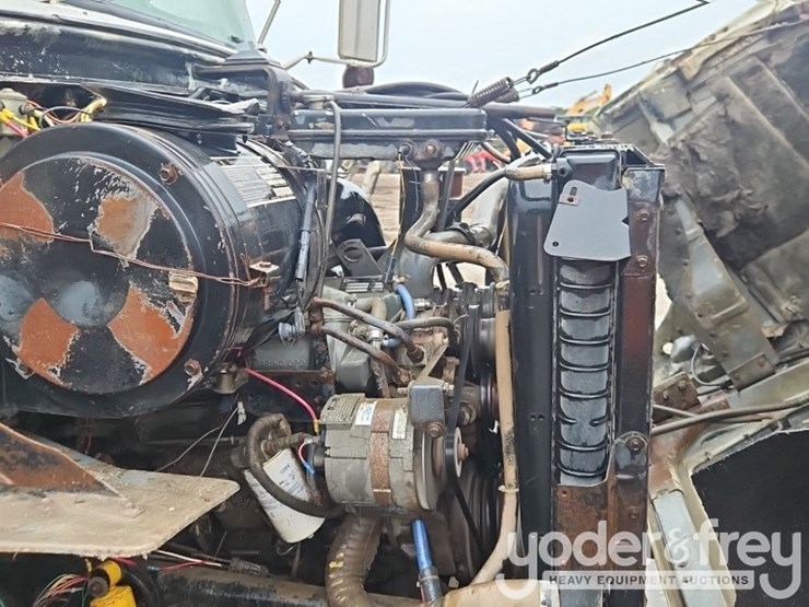 1990-ford-l8000-image-25