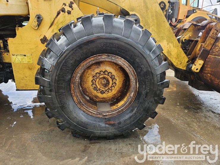 caterpillar-928f-image-15