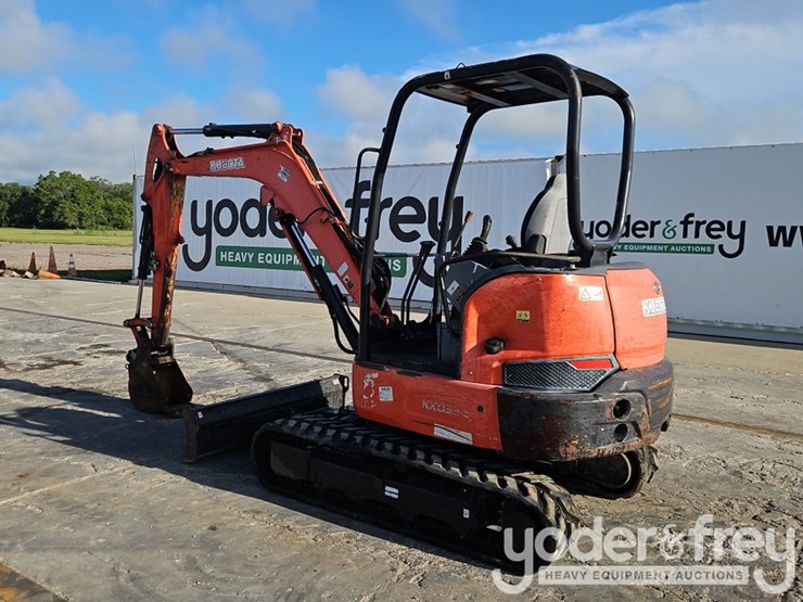 2018-kubota-kx033-4-image-4