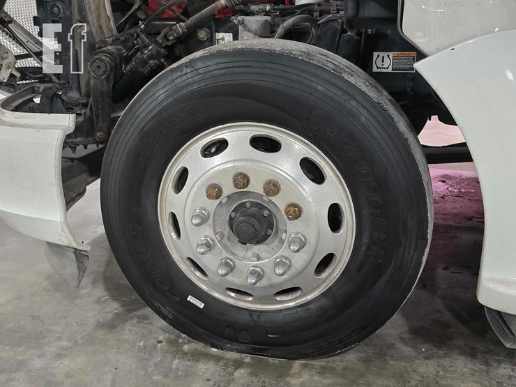 2020-kenworth-t680-image-22