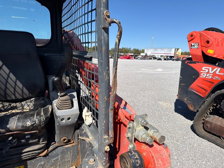 2016-kubota-svl75-2-image-13