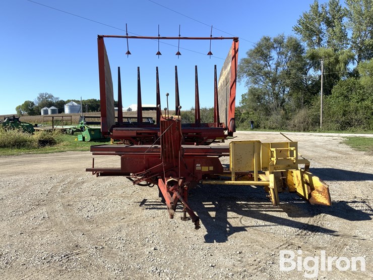 new-holland-stackliner-1034-image-2