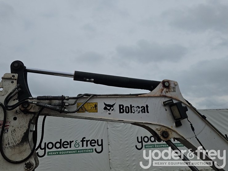 2020-bobcat-e32-image-18