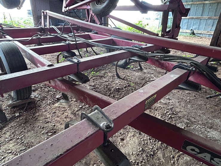 #74-•-case-4300-field-cultivator-image-24