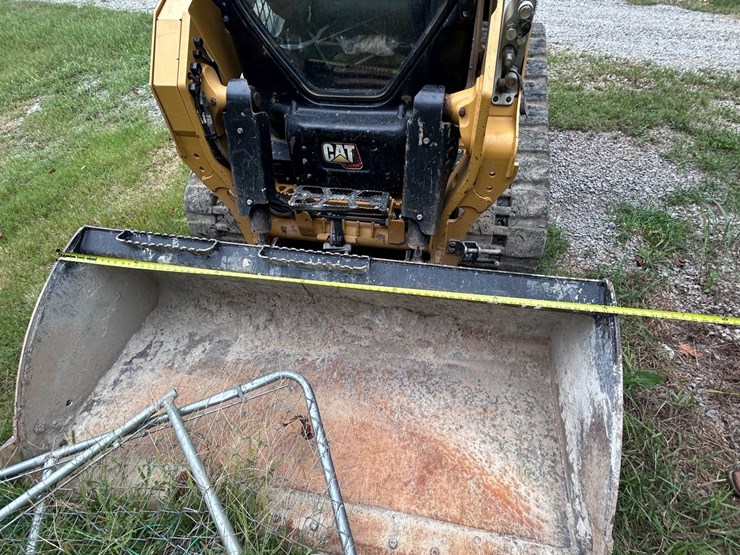 2025-caterpillar-255-image-40