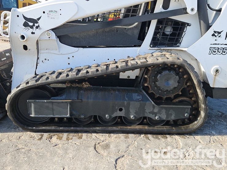 2019-bobcat-t595-image-18