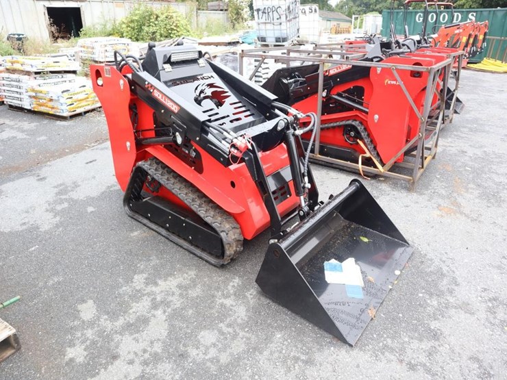 sdlanch-ssl200-skid-steer-loader-image-2