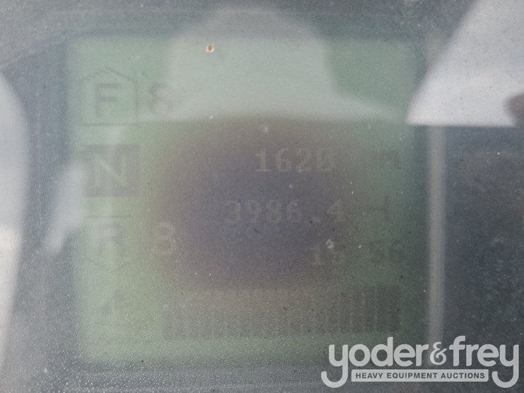 2016-case-850m-image-36
