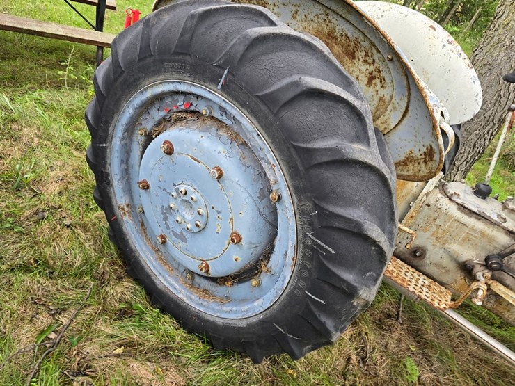 ford-8n-image-22