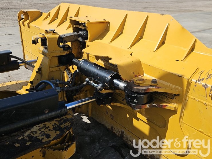2021-caterpillar-d4-lgp-image-17
