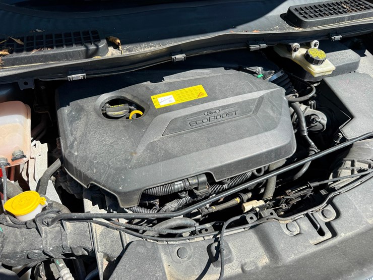 2015-ford-escape-image-14