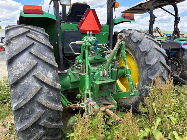 2020-john-deere-6105e-image-9