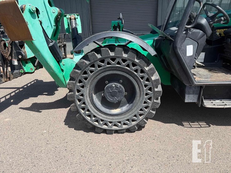 2017-jcb-512-56-image-8