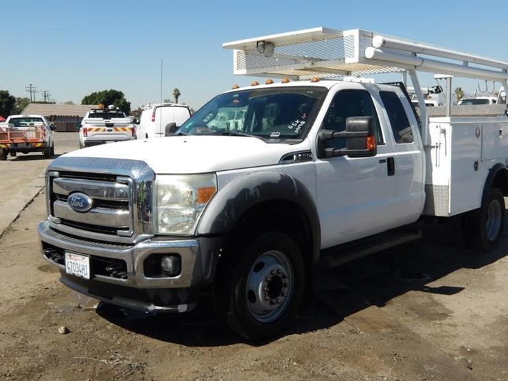 2011-ford-f550-image-1