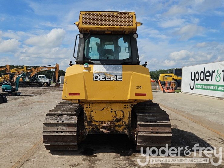 2016-deere-700k-lgp-image-4