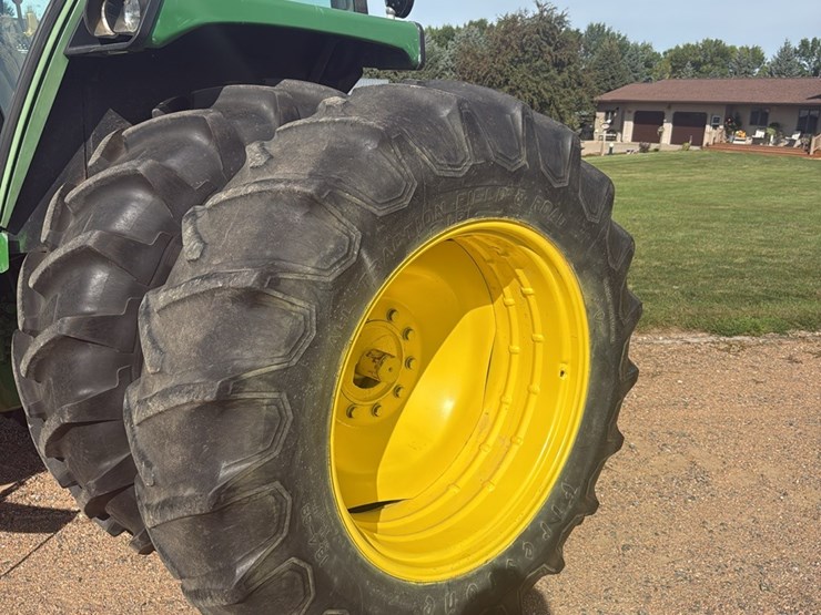 1980-john-deere-4440-image-3
