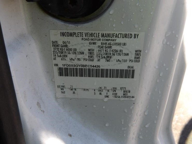 2011-ford-f550-image-32