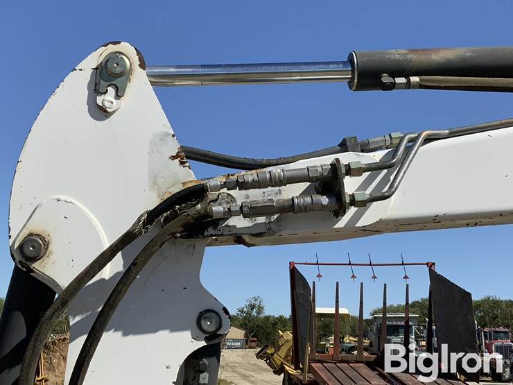 2004-bobcat-435g-image-10