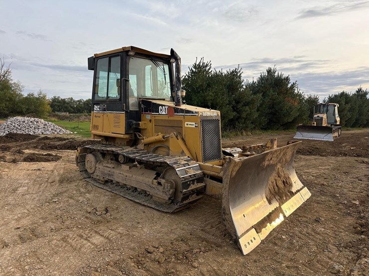 2001-caterpillar-d5c-xl-image-4