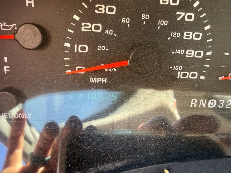 2004-ford-f550-image-66