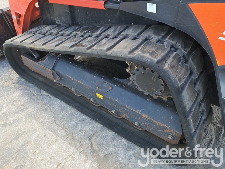 2023-kubota-svl97-2-image-22