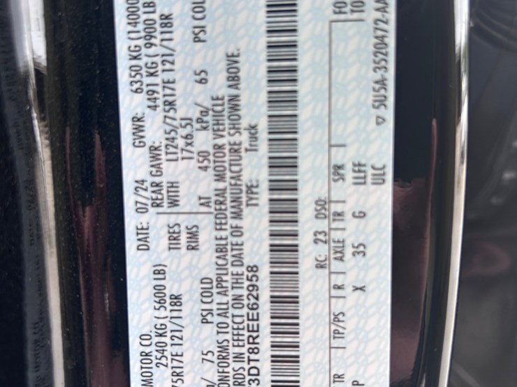 2024-ford-f350-image-22