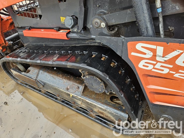 2023-kubota-svl65-2-image-21