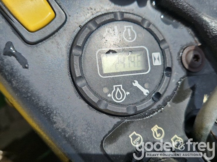 2021-john-deere-z920m-image-18