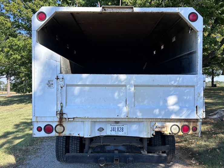 2002-ford-f550-xl-image-6