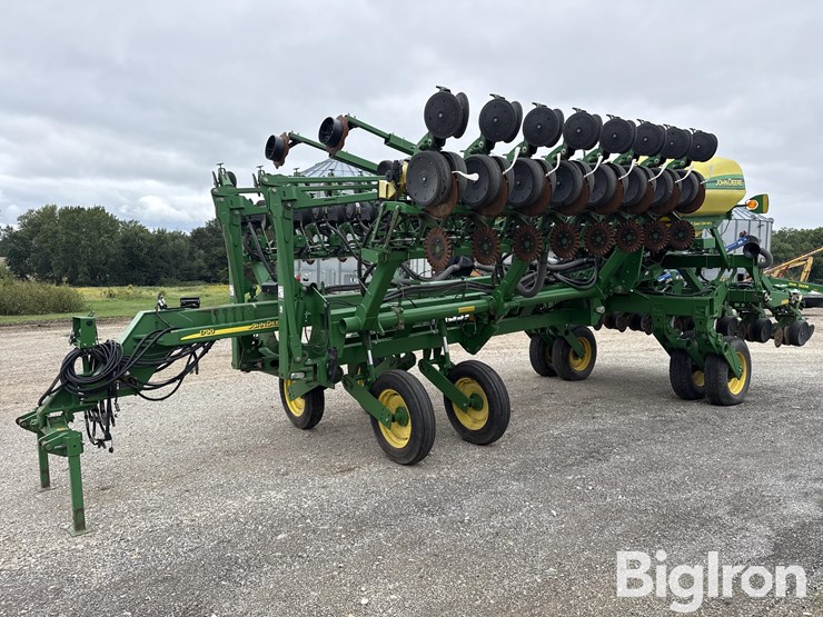 2009-john-deere-1790-ccs-image-1