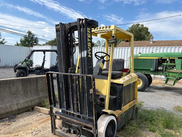hyster-e502-33-forklift-image-3