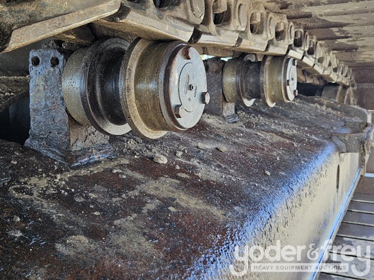 2015-komatsu-pc360-lc-11-image-24
